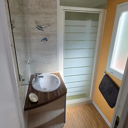Mobil-home 6 Personnes, 3 Chambres, Climatise Piscine Lüks kamp alanı Le Chesne (Ardennes)